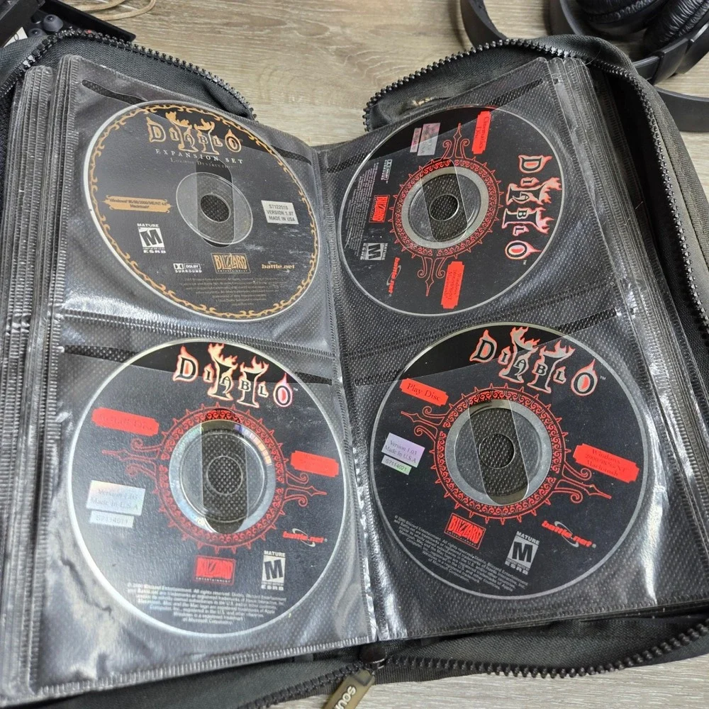 Diablo II and Lord of Destruction PC Expansion 4 Disc Set No Case Tested